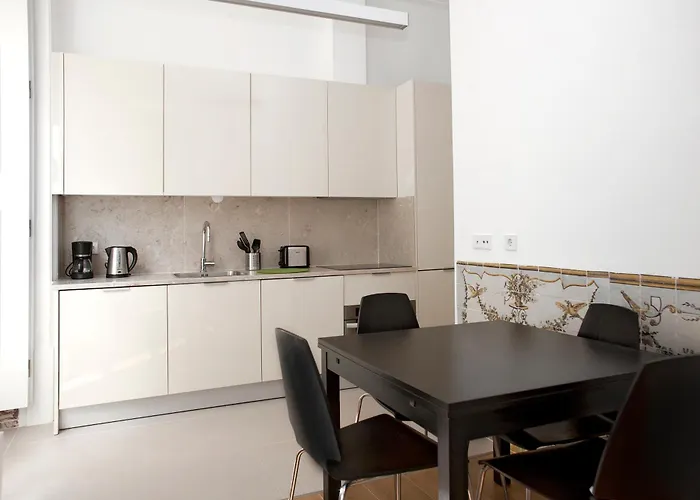 Serviced - Baixa Daire