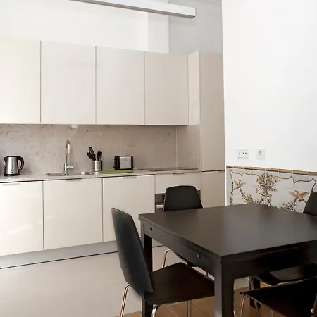 Serviced - Baixa Apartamento