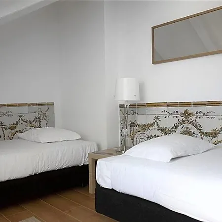 Lsa Baixa Chiado By Numa Daire *