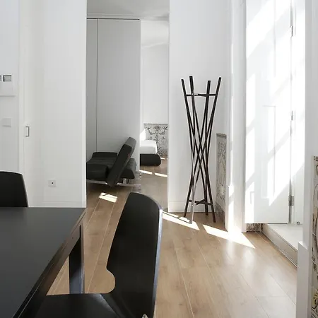 Apartman Lsa Baixa Chiado By Numa